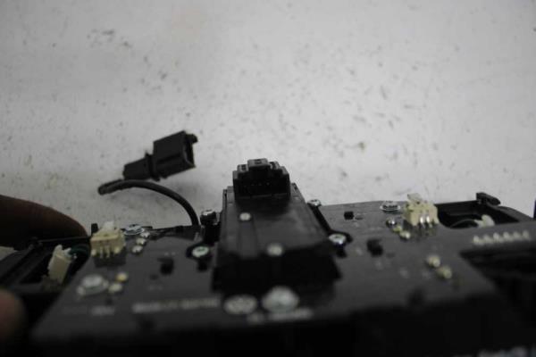 BOUTON TOIT PANORAMIQUE VW TOURAN/TIGUAN/GOLF 7 PLAFONIER - Vue 3